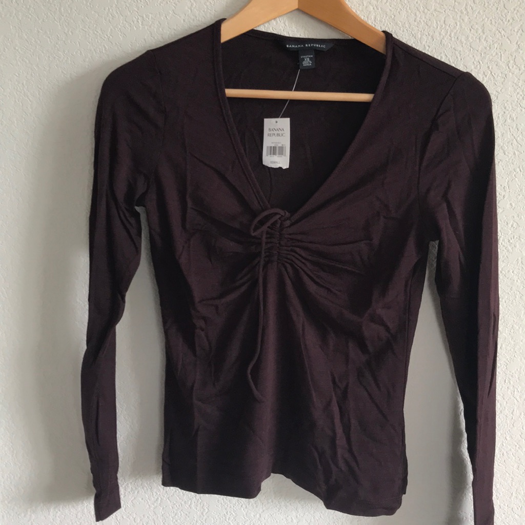 Nwt Banana Republic V Neck Top. Burgundy Wine